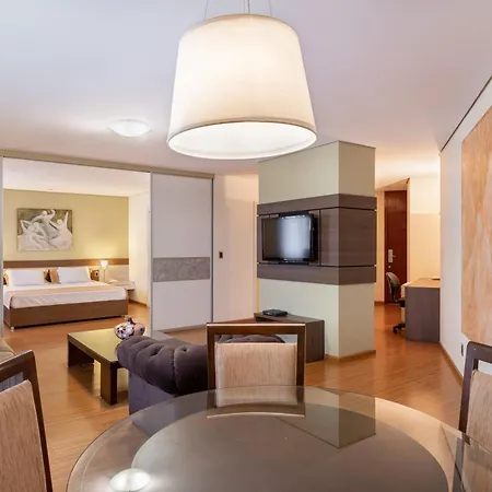 Hotel Crystal Londrina Exterior photo